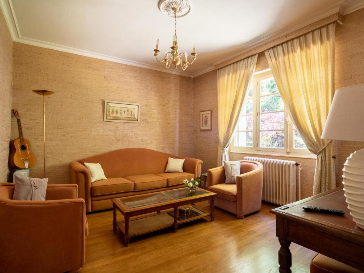 Quaint Holiday Home In Payzac With Garden Kültér fotó